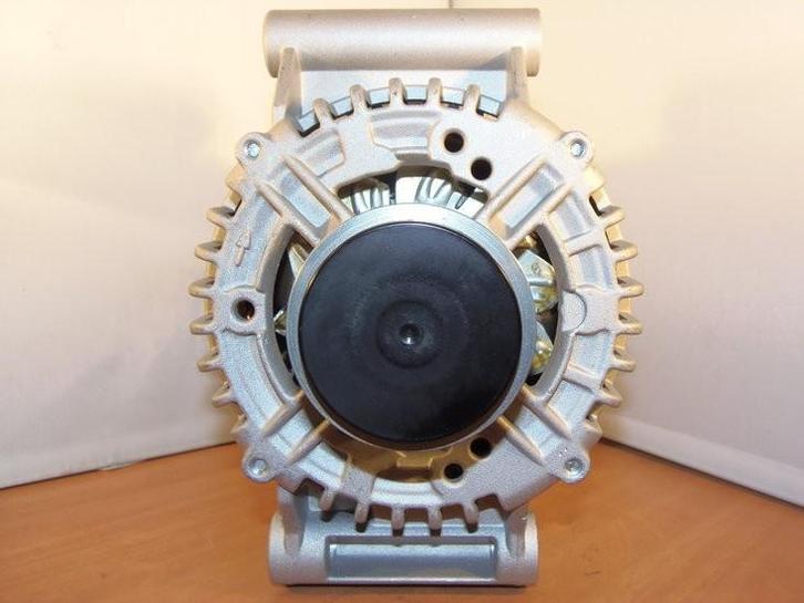 Dynamo 150A Citroen Fiat Ford Peugeot nieuw, Auto-onderdelen, Motor en Toebehoren, Verzenden