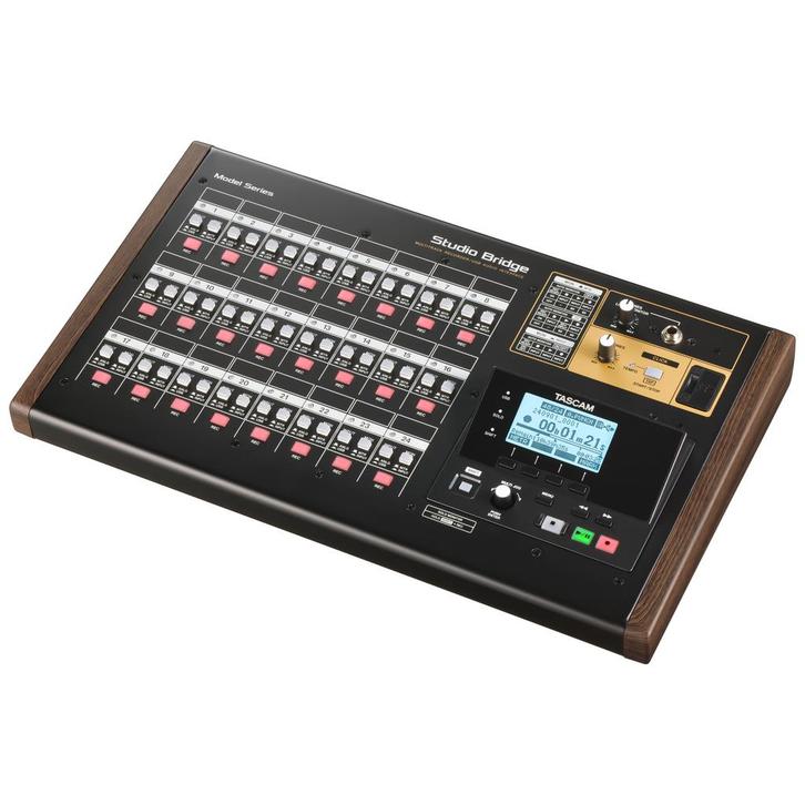 Tascam Studio Bridge 24-track line-recorder, Audio, Tv en Foto, Professionele Audio-, Tv- en Video-apparatuur, Verzenden