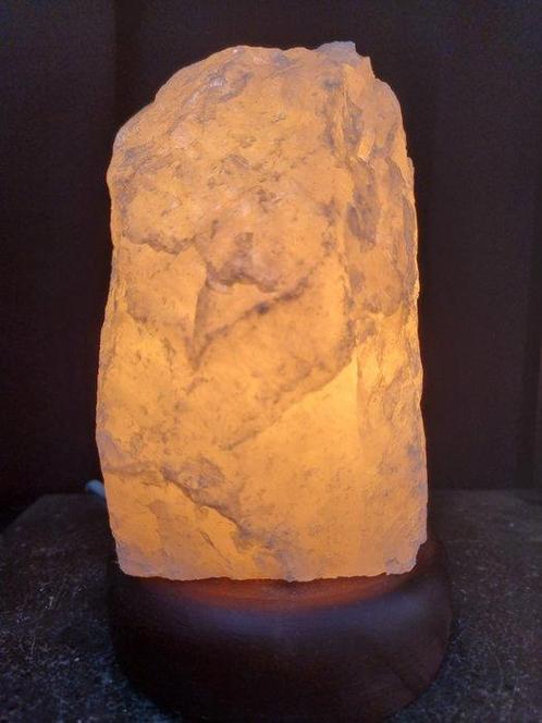 Grote Natuurlijke Bergkristal lamp met verlichting, Verzamelen, Mineralen en Fossielen