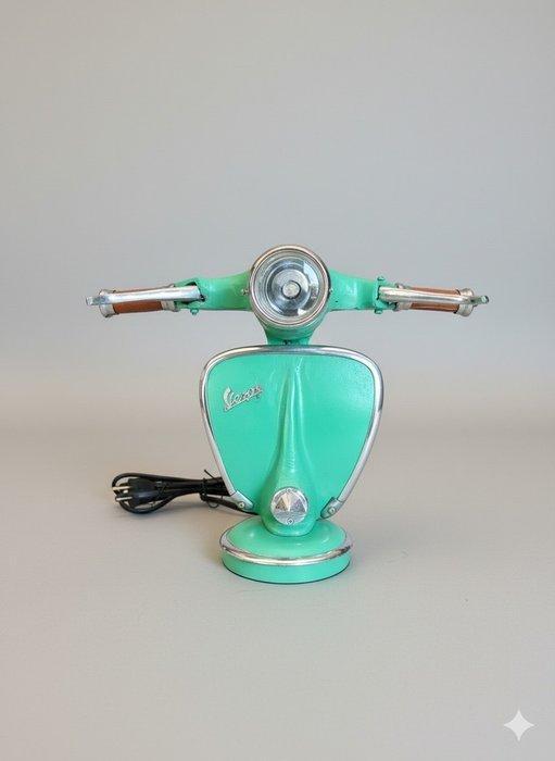 Vespa - Tafellamp - Uniek en bijzonder decoratiestuk -, Antiek en Kunst, Curiosa en Brocante