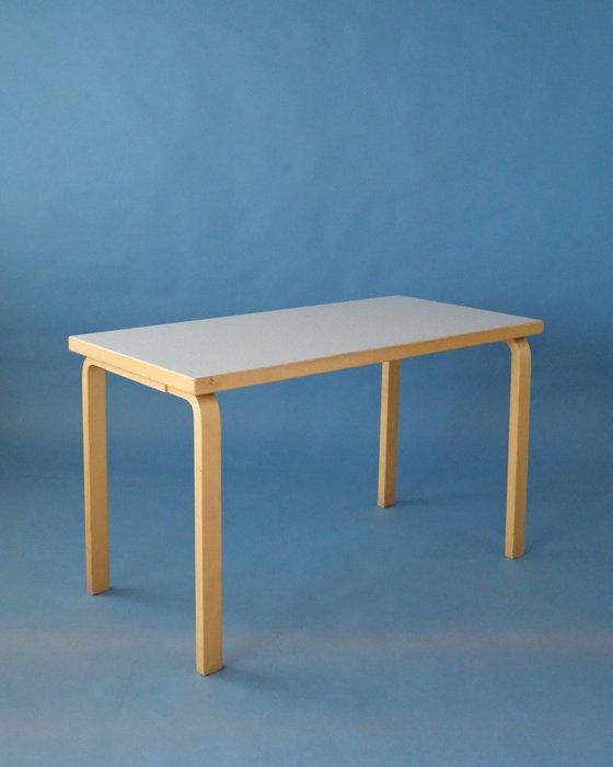 Artek - Alvar Aalto - Tafel - 80A - Birch, Antiek en Kunst, Antiek | Meubels | Stoelen en Banken