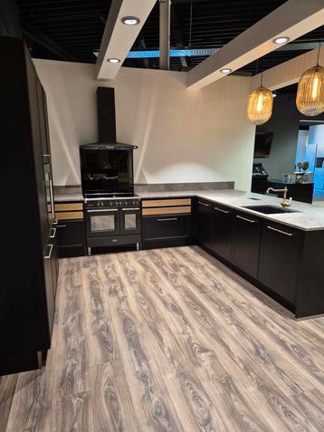 Nolte showroom keuken, Torino Lack Zwart  Incl. Apparatuur beschikbaar voor biedingen