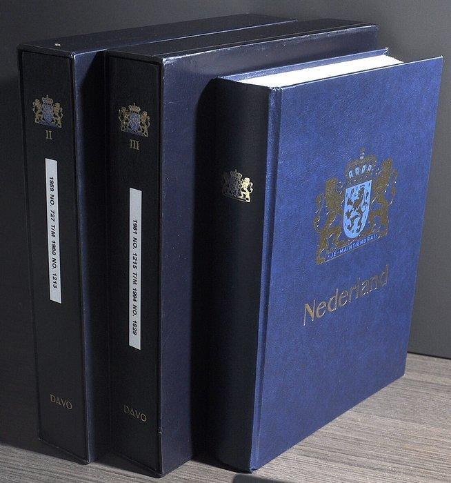 Nederland - Verzameling in 2 luxe DAVO albums met cassettes, Postzegels en Munten, Postzegels | Nederland