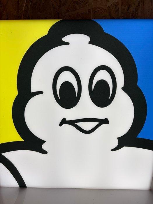 Michelin - Bibendum - Reclamebord met achtergrondverlichting, Antiek en Kunst, Antiek | Wandborden en Tegels