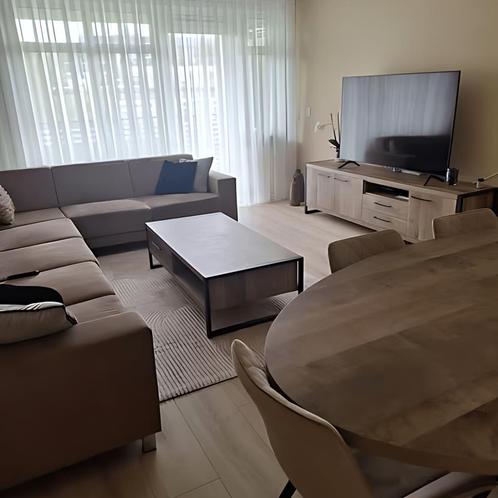 Ruim appartement met balkon en woningruil, Huizen en Kamers, Huizen te huur, Direct bij eigenaar, Amsterdam, Appartement