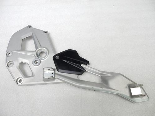 BMW F 900 R Voetsteunplaat links / 46718404013 / 8404013, Motoren, Onderdelen | BMW, Ophalen of Verzenden
