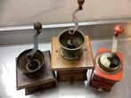 Koffiemolen (3) - hout, metaal