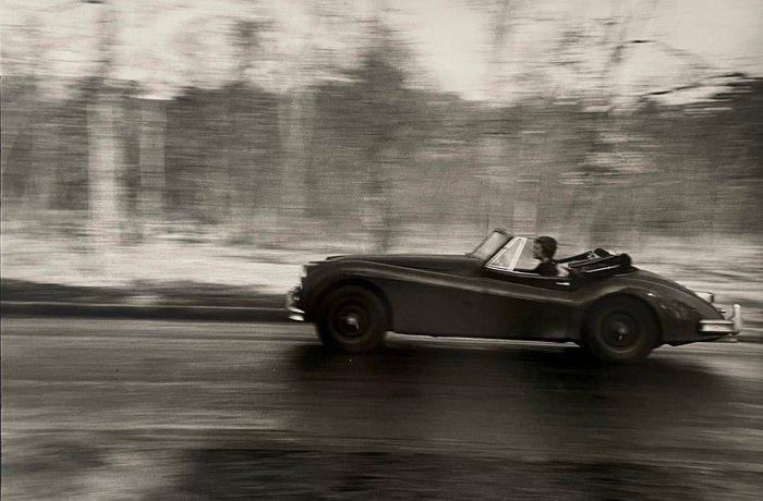 Simon Michou (1931-2003) - Françoise Sagan au volant de sa, Antiek en Kunst, Kunst | Designobjecten