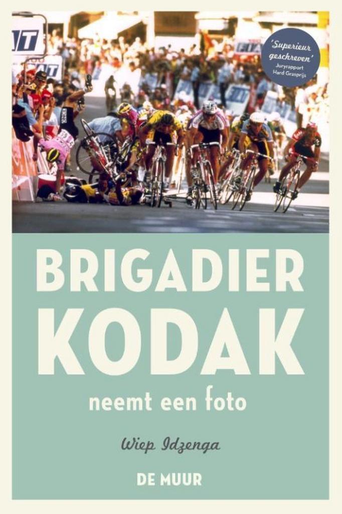 Brigadier Kodak neemt een foto 9789462310179 Wiep Idzenga, Boeken, Hobby en Vrije tijd, Gelezen, Verzenden