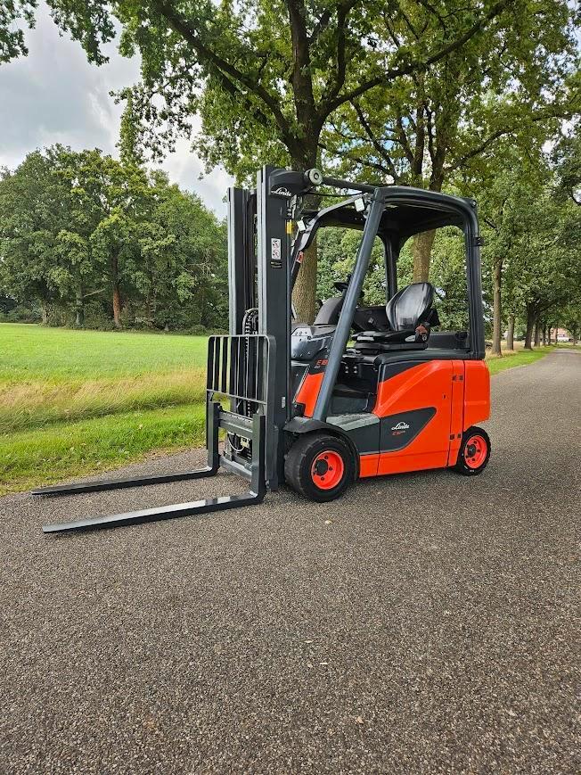 Linde E18PH-02 Elektrische Heftruck BJ2018 Triplex Sideshift, Zakelijke goederen, Machines en Bouw | Heftrucks en Intern transport