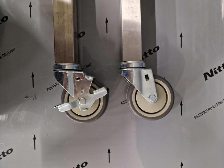 Set van 4 wielen voor werktafel | rem | Ø 10 cm, Zakelijke goederen, Horeca | Meubilair en Inrichting, Overige typen, Nieuw in verpakking