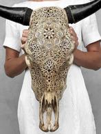 GEEN RESERVE PRIJS - Skull Art - Authentieke handgesneden