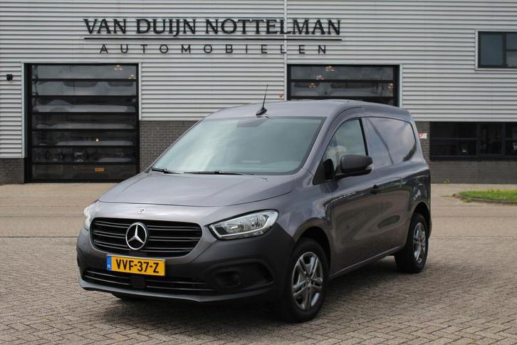 Mercedes-Benz Citan 110 CDI L1 Pro, Auto's, Bestelauto's, Dealer onderhouden, Lease, Zwart, Handgeschakeld, Overige kleuren, Financial lease
