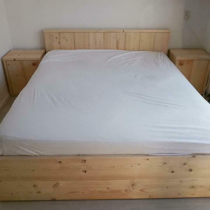 Nieuw bed steigerhout lang, Huis en Inrichting, Slaapkamer | Bedden, Overige maten, Overige maten, Overige kleuren, Tweepersoons