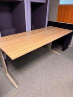 Markant Delta Linak zit-sta bureaus gebruikt 200x90cm, Vergader- of Presentatieruimte, Ophalen of Verzenden, Gebruikt, Bureau
