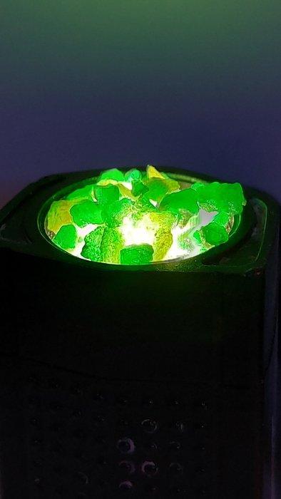 Smaragd uit Swat Facet Grade 43 ct Ruw - Hoogte: 7 mm -, Verzamelen, Mineralen en Fossielen