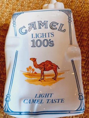 Camel Cigarettes - Porselein Camel display - POS beschikbaar voor biedingen
