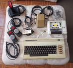 Commodore VIC-20 computers and various vintage accessories, Spelcomputers en Games, Nieuw