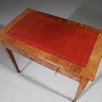 Antiek mahonie Louis Seize schrijftafeltje met rood leer ca, Antiek en Kunst, Antiek | Meubels | Tafels, Ophalen of Verzenden