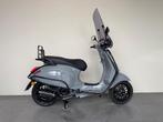 Vespa Sprint Brom 45 km, BWJ 04-2021, Nardo Grey, Custom, Fietsen en Brommers, Maximaal 45 km/u, Ophalen of Verzenden, Zo goed als nieuw
