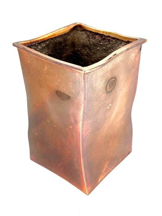 Guldsmedsaktiebolaget GAB - Vaas - Koper - 15,5 cm./1,8 kg., Antiek en Kunst, Curiosa en Brocante