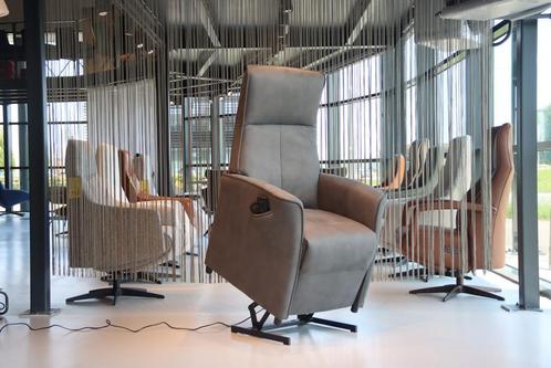 Sta op stoel / relaxfauteuil Verdu van De Toekomst in stof, Huis en Inrichting, Fauteuils, Nieuw, Stof, Ophalen of Verzenden