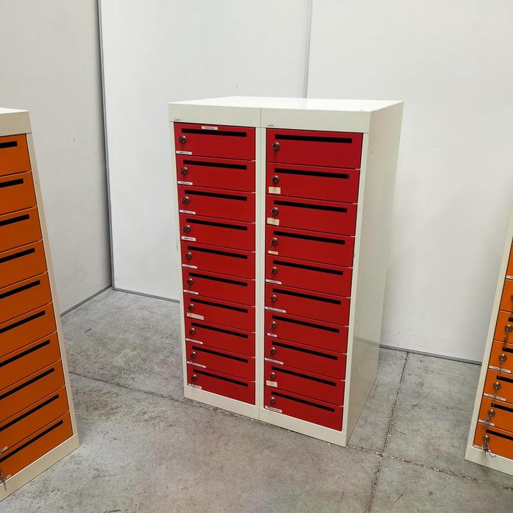 20-deurs postvakkenlocker op frame - 170x70x50 cm, Huis en Inrichting, Kasten | Lockerkasten, Ophalen of Verzenden