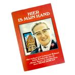 Gesigneerd boek Majoor Bosshardt - Hier is mijn hand, Verzamelen, Verzenden, Nieuw