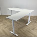 Kinnarps P-serie,  Elektrisch zit-sta hoekbureau, 200x200, Huis en Inrichting, Bureaus, Ophalen of Verzenden, Elektrisch, Gebruikt