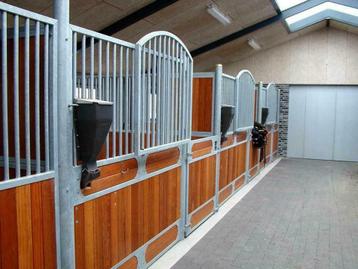 iFeed voerautomaat voor paarden (slowfeeder brok en muesli ) beschikbaar voor biedingen