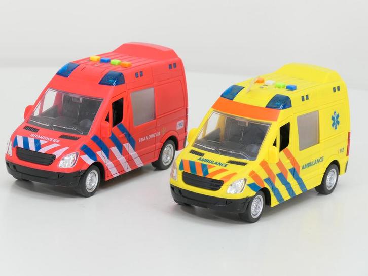 Dicky Set Ambulance en Brandweer Sound & Flash Licht, Hobby en Vrije tijd, Modelbouw | Figuren en Diorama's, Zo goed als nieuw