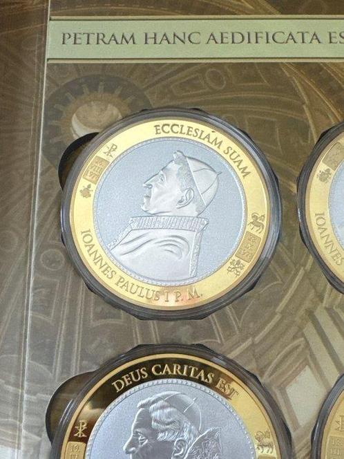 Wereld. Medal ND Gigant Papst Franziskus, Papst Benedikt,, Postzegels en Munten, Munten | Europa | Niet-Euromunten