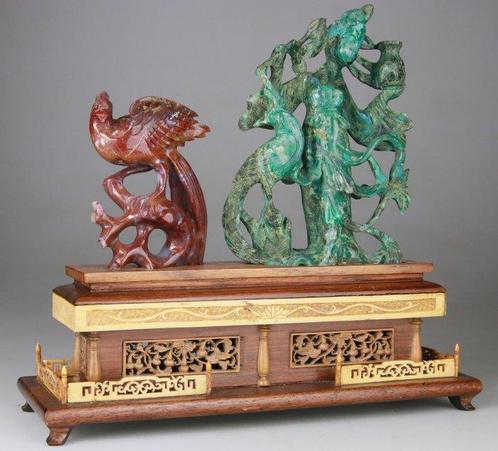 Groupe Oiseau Kwanyin Beeldje - Houten Sokkel - Agaat Mousse, Antiek en Kunst, Antiek | Overige Antiek