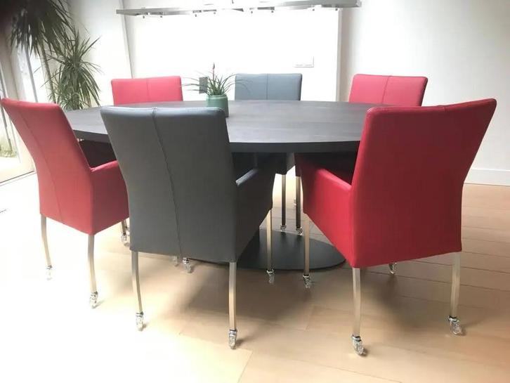 Set van 6 leren eetkamerstoelen met wieltjes en armleuning, Huis en Inrichting, Stoelen, Nieuw, Leer, Ophalen of Verzenden