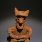 Colima, Westkust Mexico Terracotta Zittend figuur. 7,5 cm H., Verzamelen, Mineralen en Fossielen