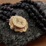 Antieke granaat kralen collier met gouden sier slot., Gebruikt, Overige kleuren, Ophalen of Verzenden, Met edelsteen