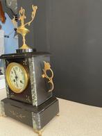 Omhulde pendule - - zwarte marmer en groene marmer -