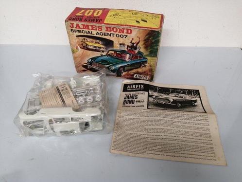 Goldfinger - model kit - James Bond 007 - Aston Martin DB-5, Verzamelen, Film en Tv