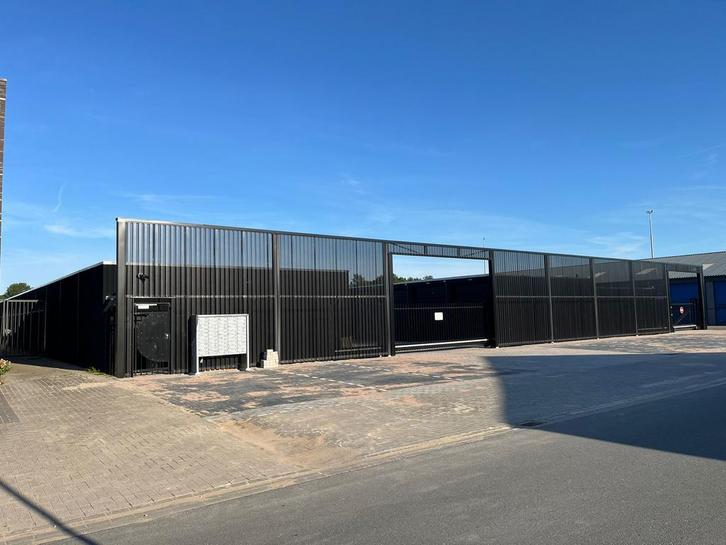 TE HUUR Laatste Garagebox / bedrijfsunit Hem, Huizen en Kamers, Garages en Parkeerplaatsen, Noord-Holland