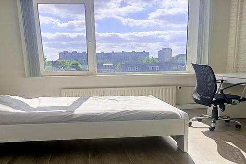 Kamer Slotlaan in Capelle aan den IJssel, Huizen en Kamers, Kamers te huur, 20 tot 35 m², Overige regio's