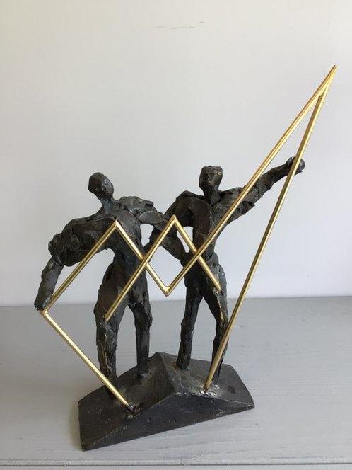Bernadette Leydekkers - sculptuur, “ Teamwork “ - 18 cm -, Antiek en Kunst, Curiosa en Brocante