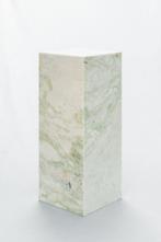 Modern Kolom - Formaminima - 2025 - sokkel