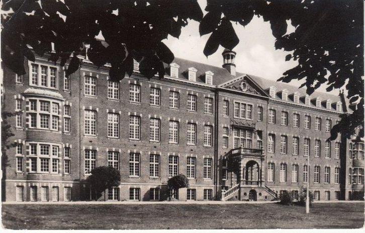 VUGHT - Juvenaat Mariaoord, Verzamelen, Ansichtkaarten | Nederland, Verzenden