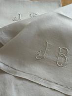 Franse huishoudtextiel. 10 oude gastendoekjes.