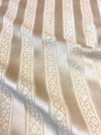 Prachtig fluwelen jacquard in champagne/lichtbeige, helder