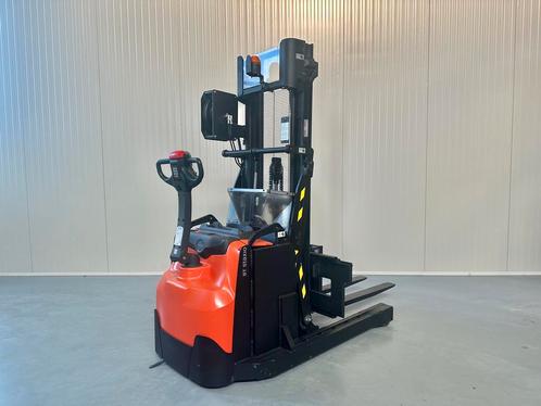 High level - Orderpickers , Stapelaars ,special trucks !!, Zakelijke goederen, Machines en Bouw | Heftrucks en Intern transport