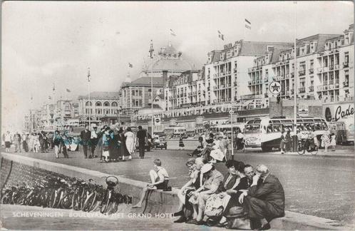 SCHEVENINGEN - Boulevard met Grand Hotel, Verzamelen, Ansichtkaarten | Nederland, Verzenden