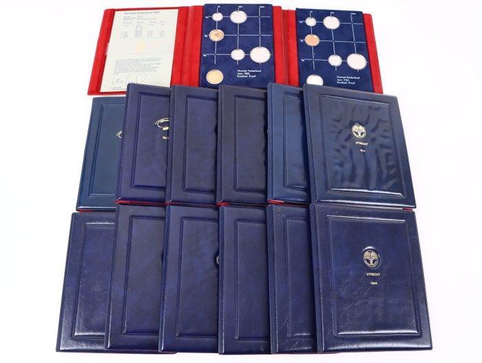 Nederland. 1982 / 1995 Proofsets (Zonder Minimumprijs), Postzegels en Munten, Munten | Nederland