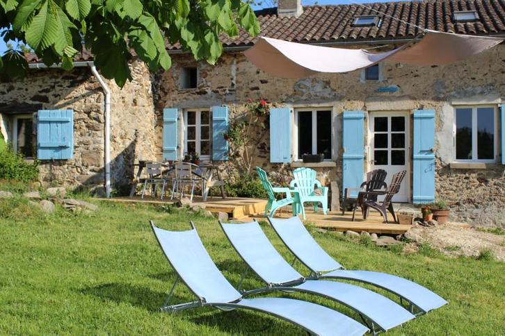 Vrijst. vakantiehuis met sauna jacuzzi grote tuin uitzicht, Vakantie, Vakantiehuizen | Frankrijk, Landelijk, Dordogne, In bergen of heuvels