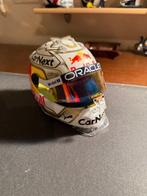 Red Bull Racing - Max Verstappen - 2022 - Scale 1/2 helmet, Verzamelen, Nieuw